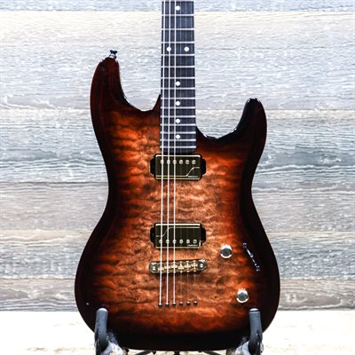 Godin Artisan ST-II WhiskeyBurst EN Quilted Maple Top Guitare Électrique avec Étui