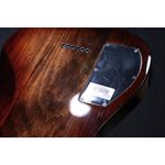 Godin Artisan ST-II WhiskeyBurst EN Quilted Maple Top Guitare Électrique avec Étui