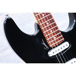 Godin Progression Black High Gloss avec Micros Fender Guitare Électrique avec Étui